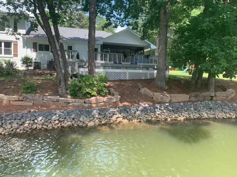 Boulder Walls – Outdoor Living Tip of the Day