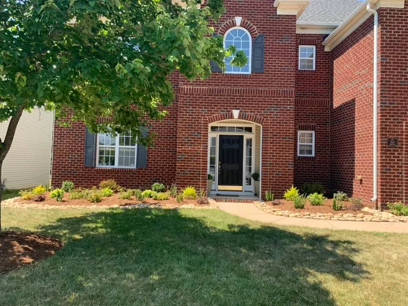 Landscaping for Curb Appeal – Outdoor Living Tip of the Day