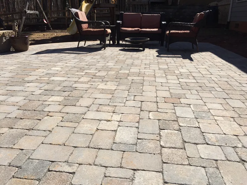 Paver Patio with Retaining/Seating Wall