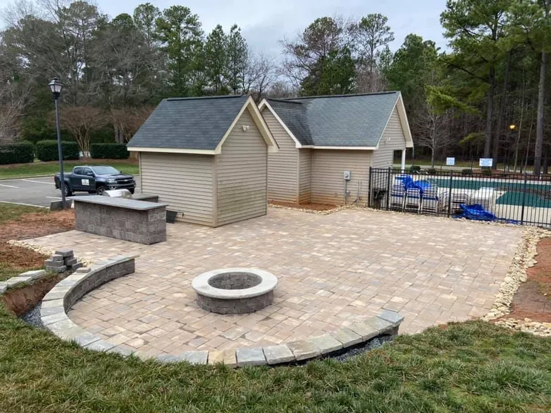 Seating Wall – Outdoor Living Tip of the Day