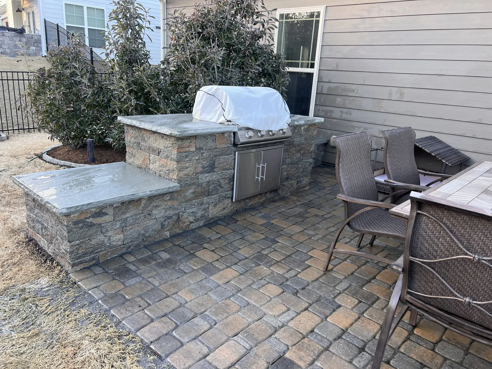 Elevate Your Lifestyle: Designing the Perfect Custom Outdoor Kitchen Charlotte with Mr. Outdoor Living