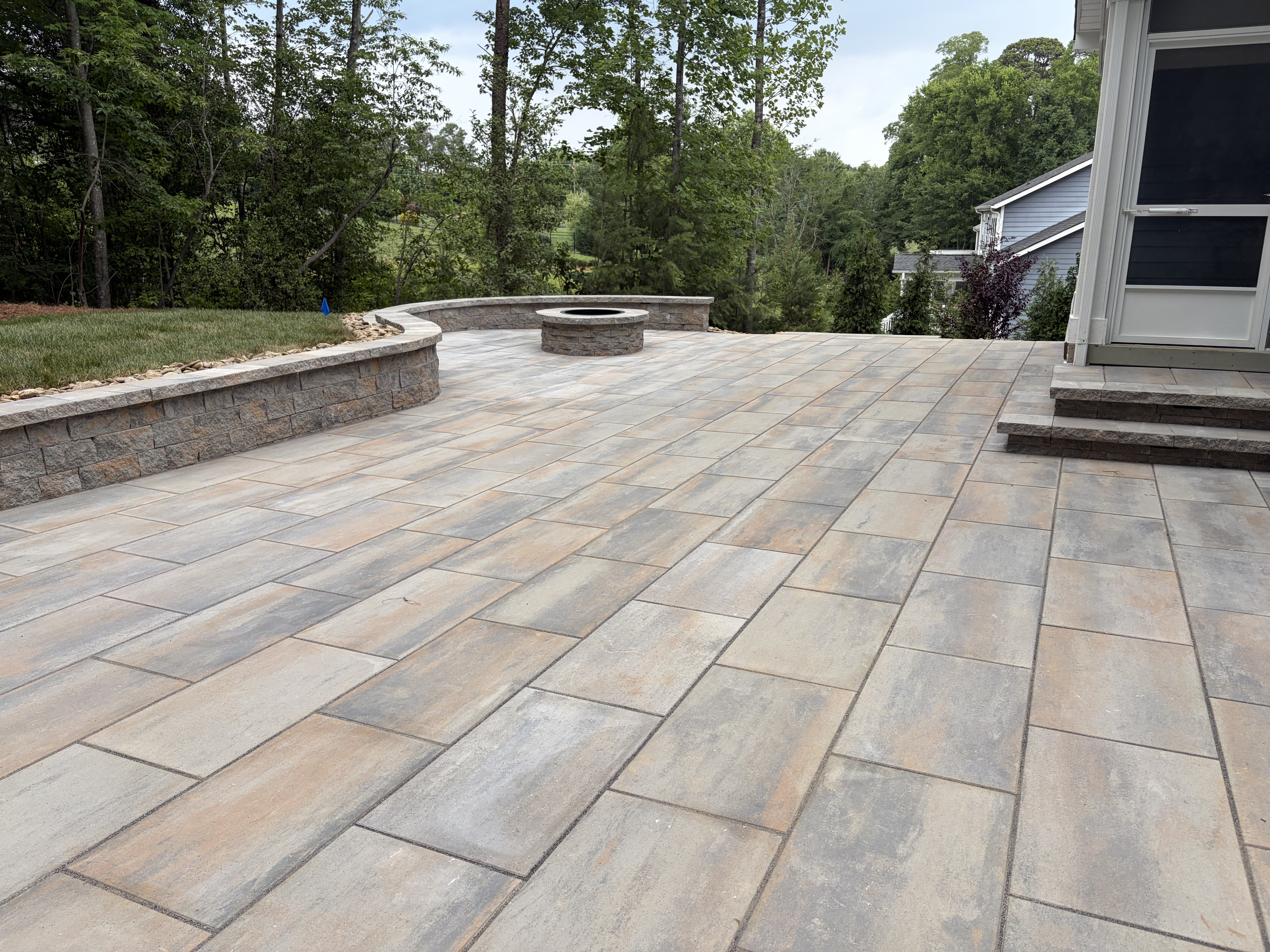 Mr. Outdoor Living: Your Guide to Designing Dream Outdoor Living Spaces
