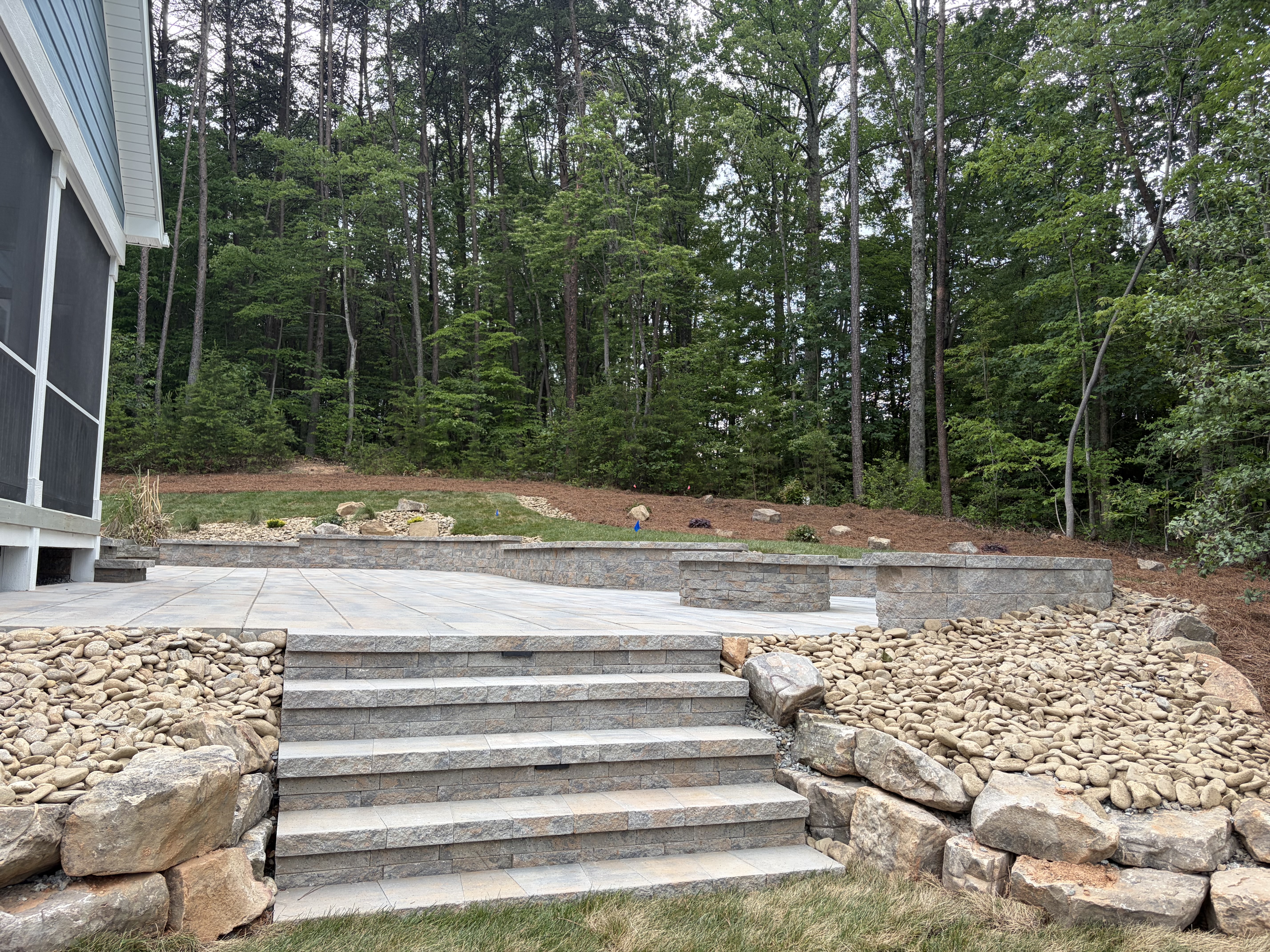 Mr. Outdoor Living: Expert Design & Installation of Backyard Fire Pits & Outdoor Fireplaces in Charlotte, NC