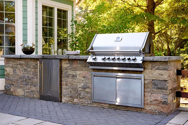 Luxury Outdoor Living: Design Your Dream Custom Outdoor Kitchen Charlotte with Mr. Outdoor Living
