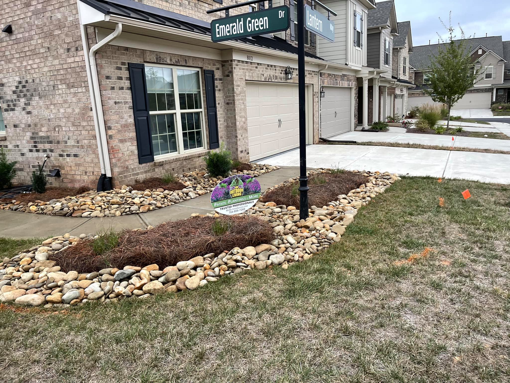 River Rock Curbing – Outdoor Living Tip of the Day