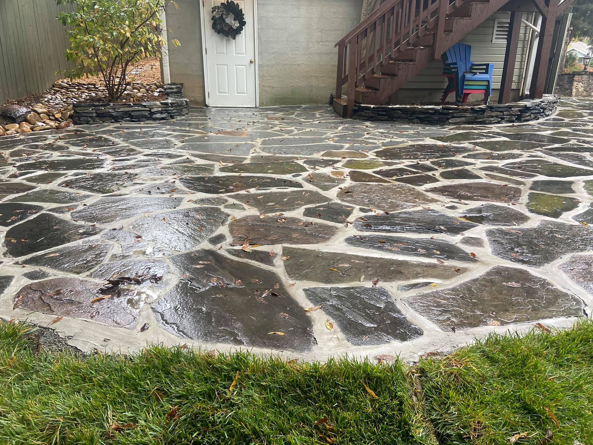 Flagstone Patio – Outdoor Living Tip of the Day