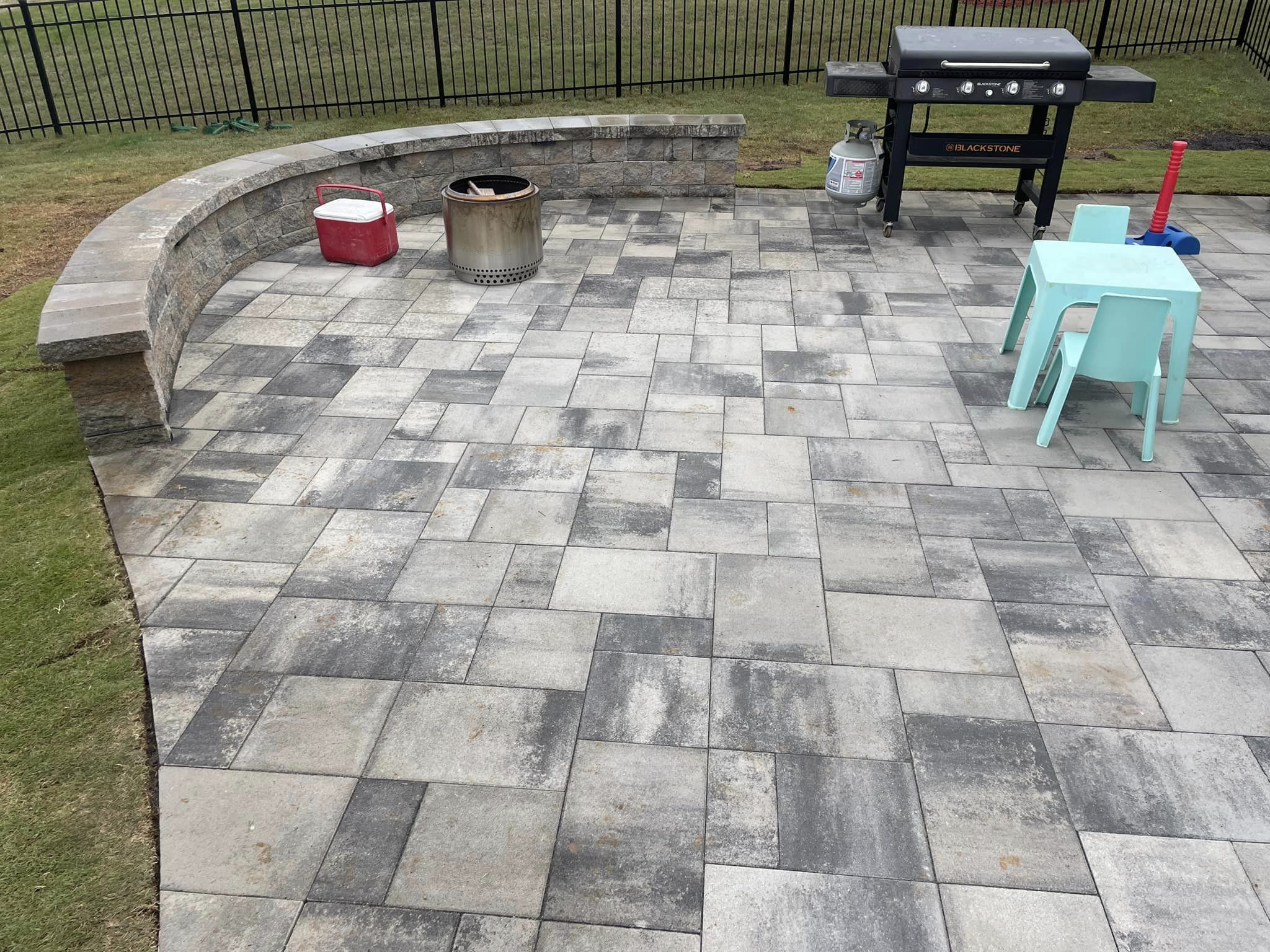 Paver Patio and Seating Wall