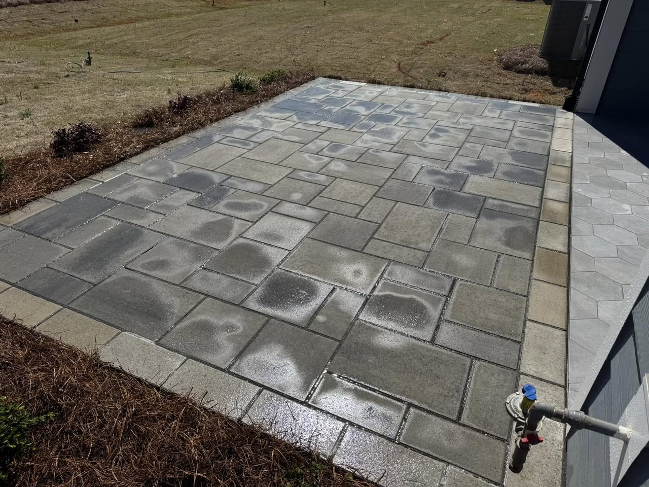486932882_1897741980964878_5643968365032280828_n Techo-Bloc Paver Patio