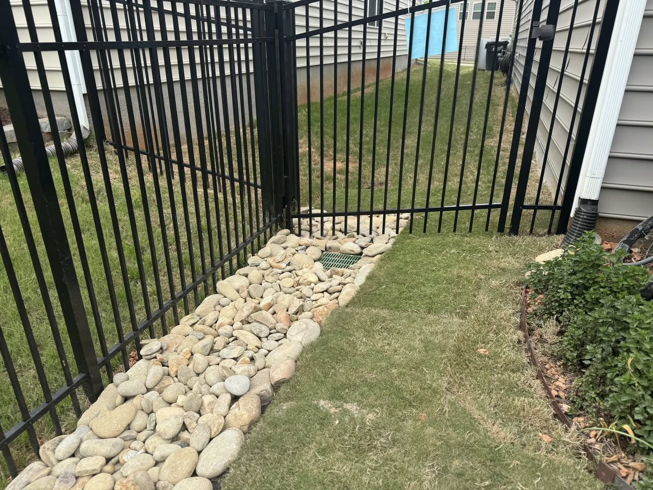 492389249_1921704348568641_8022269210375667996_n Pet Friendly Outdoor Living