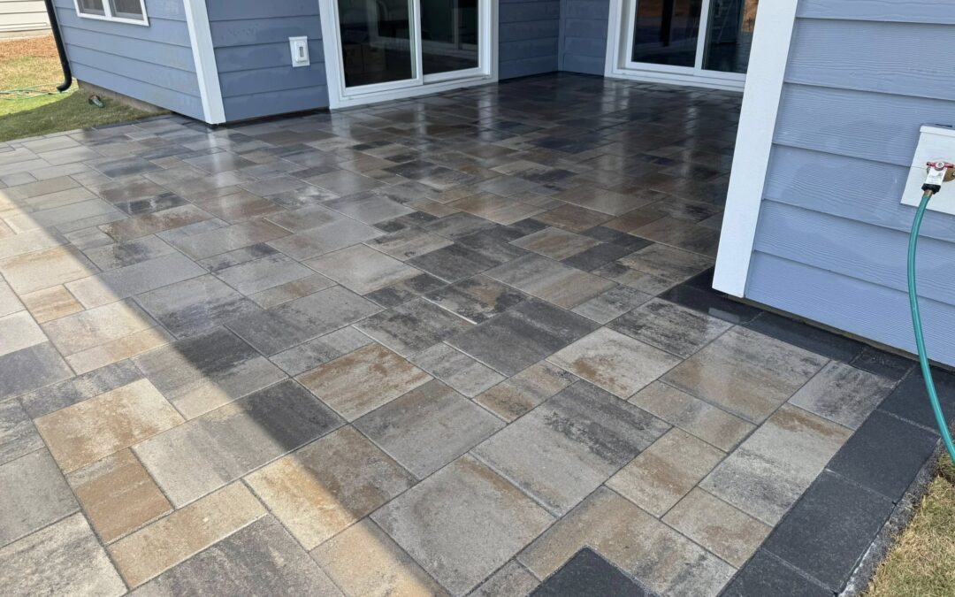 Paver Patio and Seating Wall – Mr. Outdoor Living® Tip of the Day