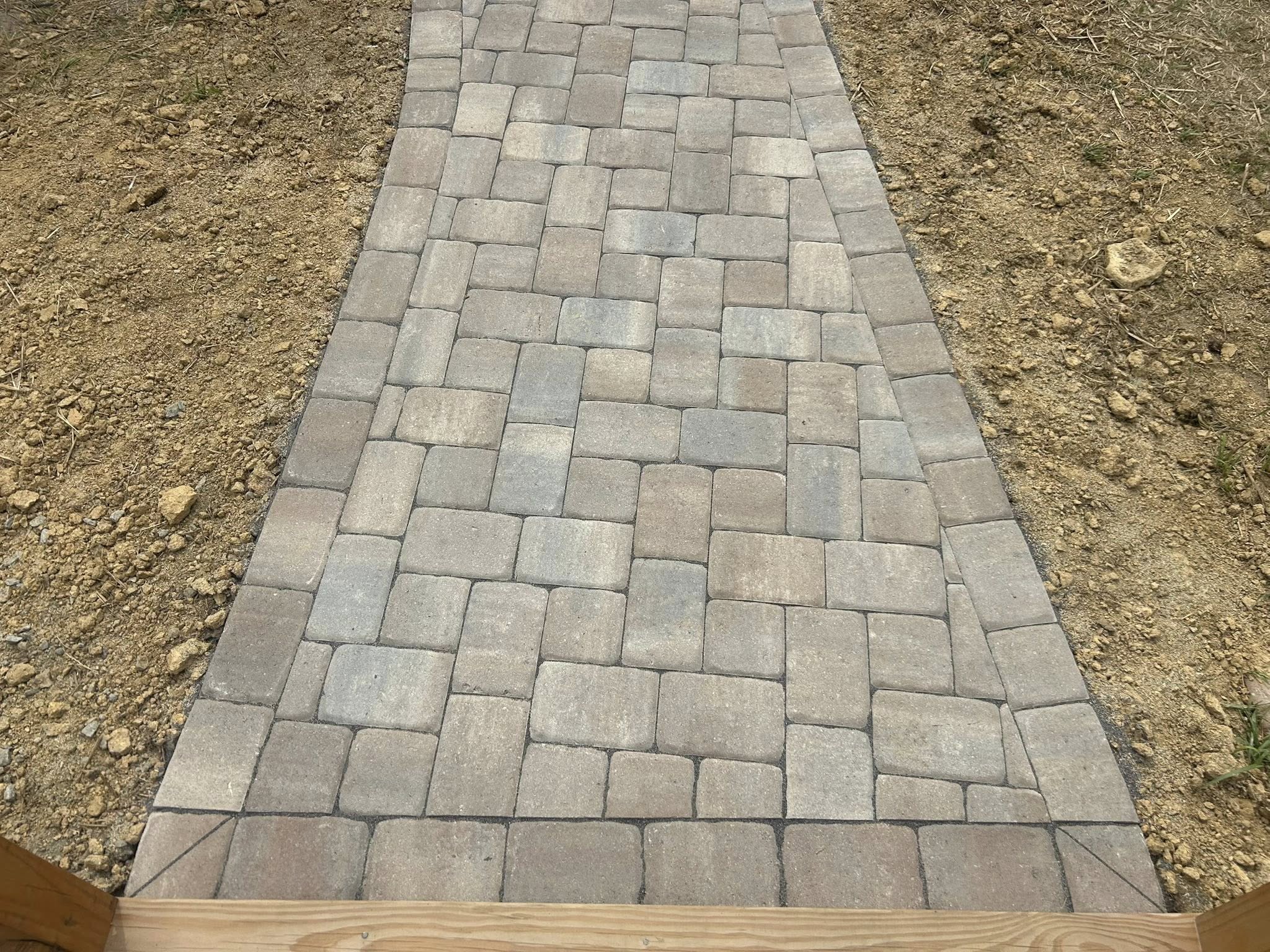 495337388_1932783640794045_1524553484686405308_n Belgard Savannah Cambridge Cobble Paver Patio and Pathway