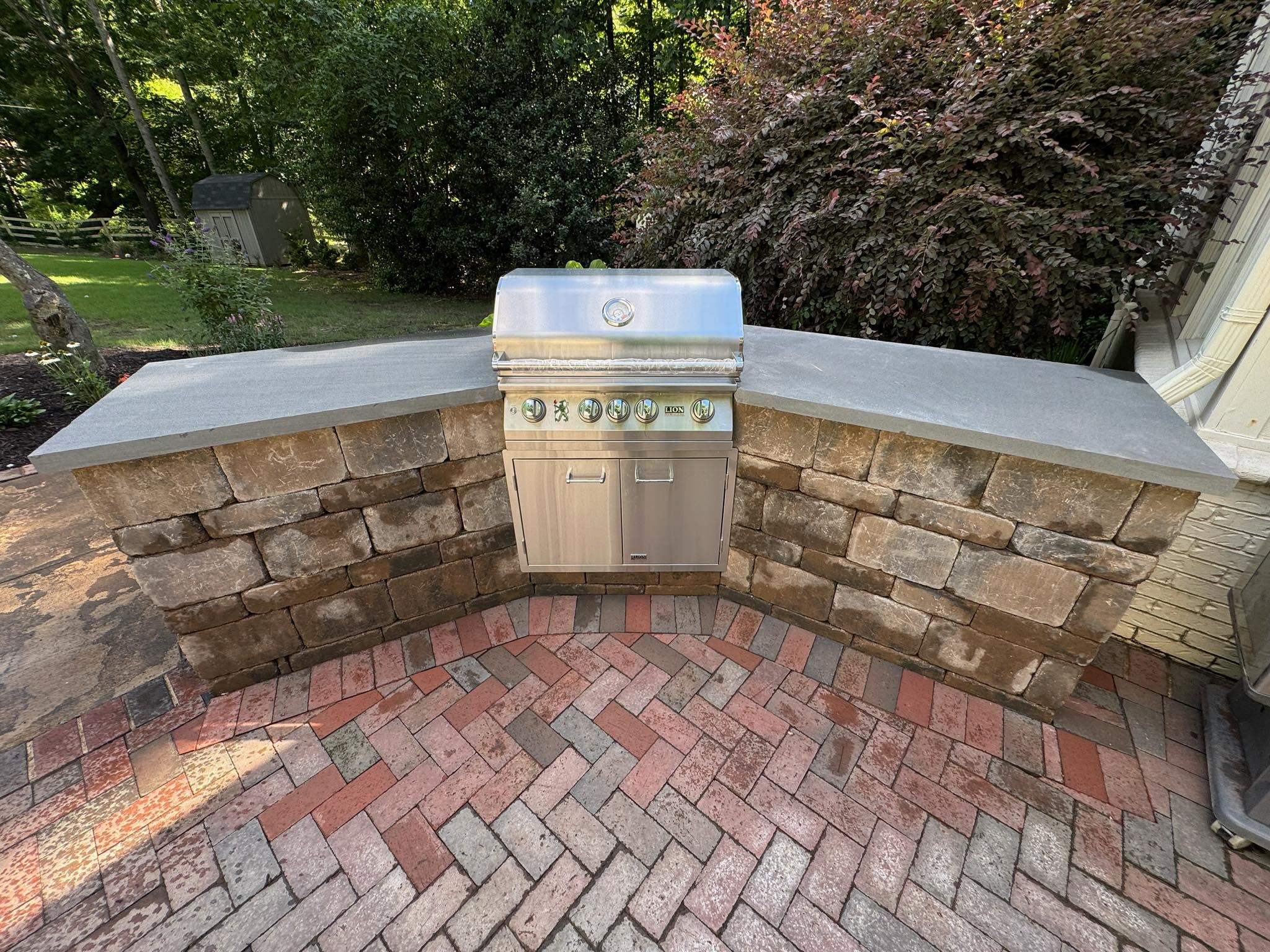 Outdoor Kitchen