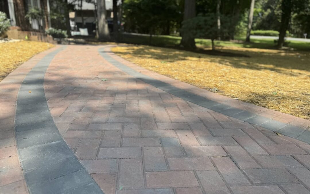 Holland Paver Pathway – Mr. Outdoor Living Tip of the Day