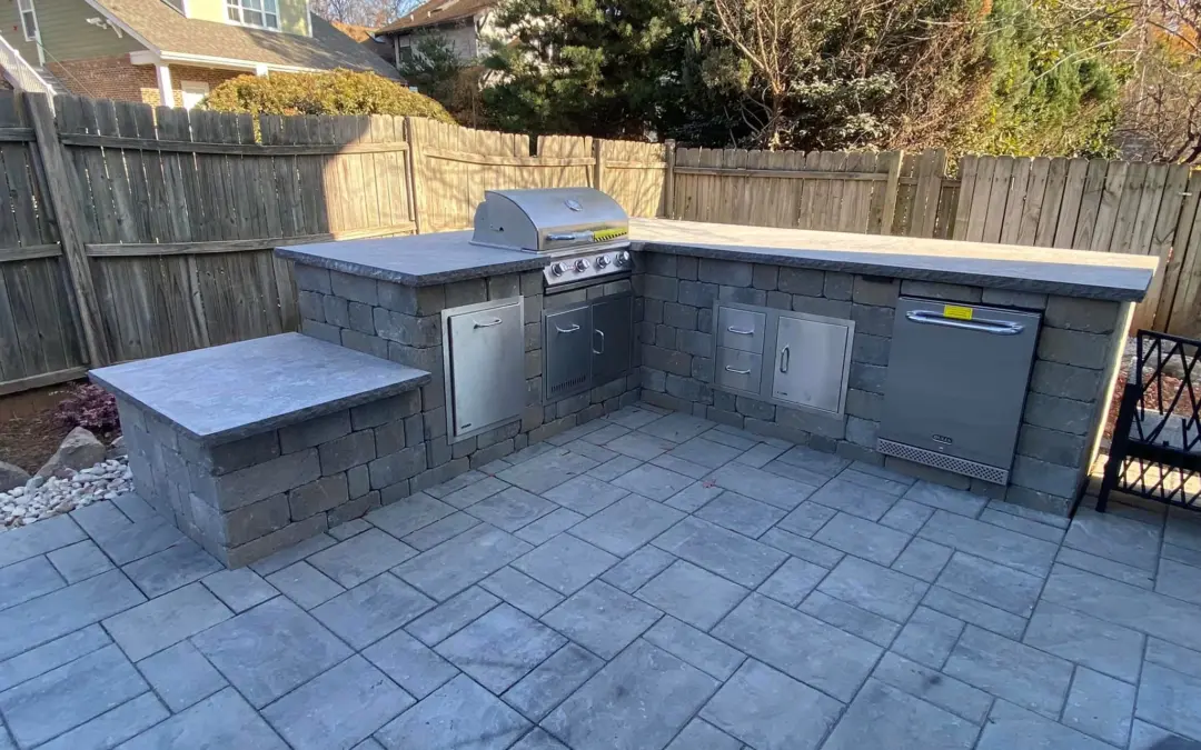 design and installation of custom outdoor kitchens in the Charlotte area